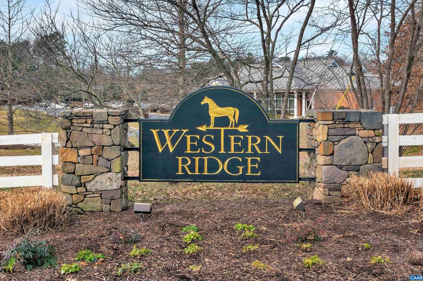 1103 Autumn Hill Ct, Crozet VA  22932-3145 exterior
