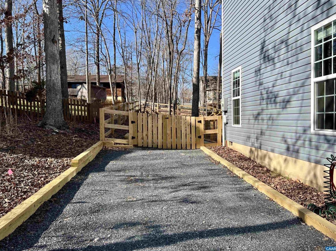 6 Barkley Ln, Bybee VA  22963-2426 exterior