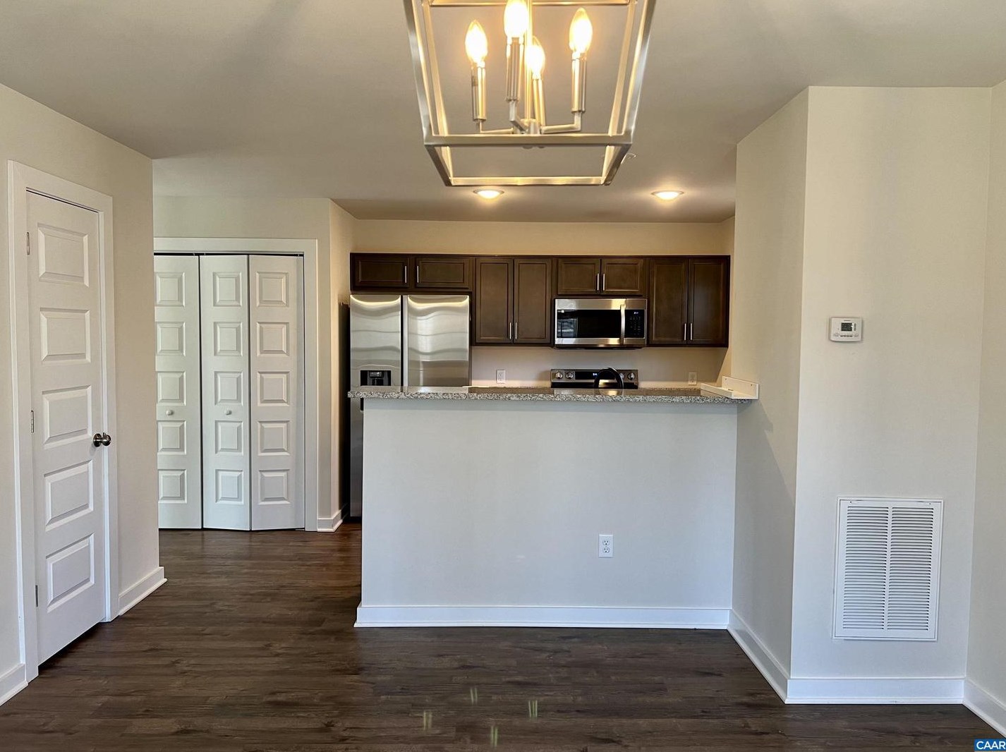 6 Barkley Ln, Bybee VA  22963-2426 exterior