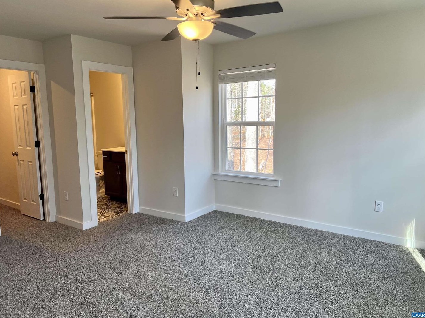6 Barkley Ln, Bybee VA  22963-2426 exterior