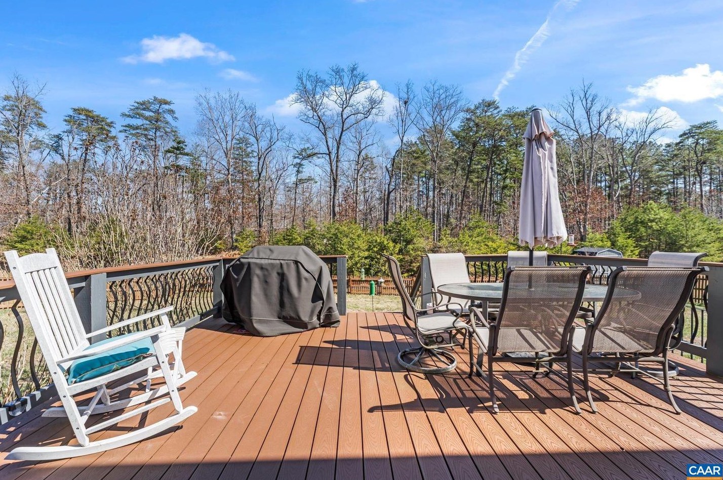 623 Justin Dr, Bybee VA  22963-2088 exterior