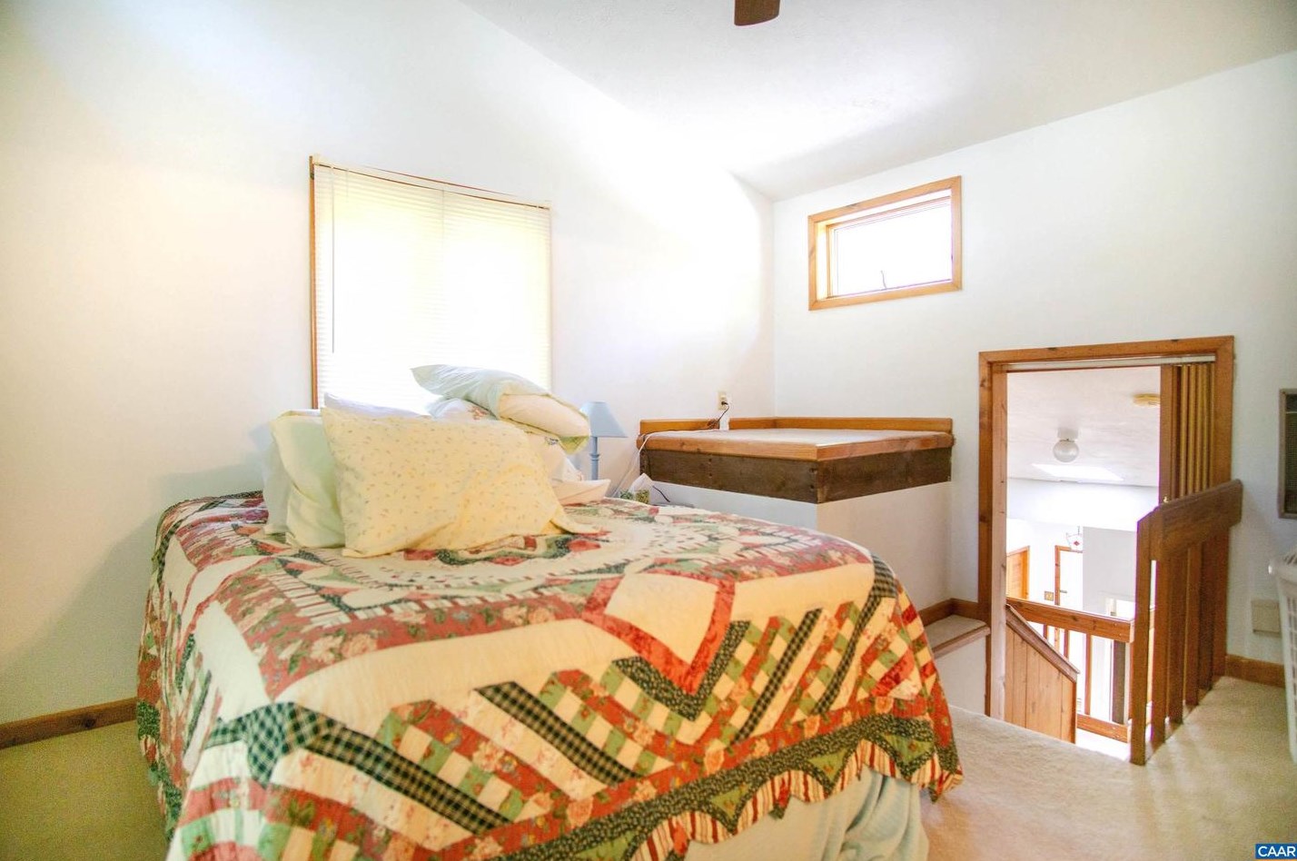 219 Logtrac Rd, Stanardsville VA  22973-3703 exterior