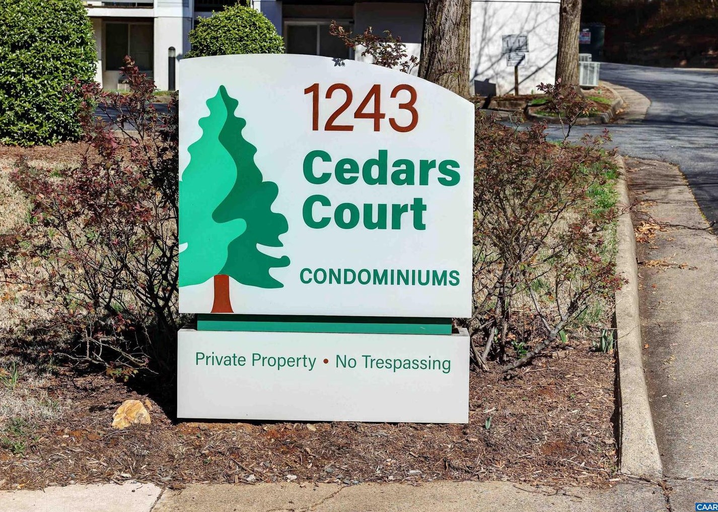 1243 Cedars Ct, Charlottesville VA  22903-4802 exterior