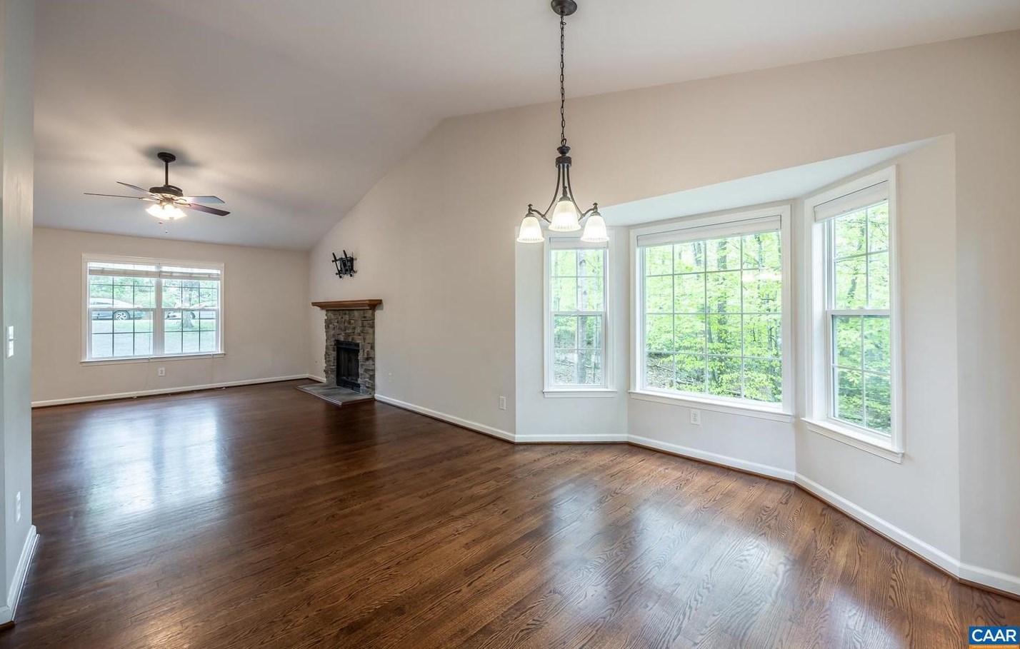 22 Hopi Way, Bybee VA  22963-3164 exterior