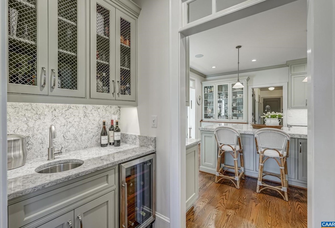 1118 Club Dr, Keswick VA 22947-2613 exterior