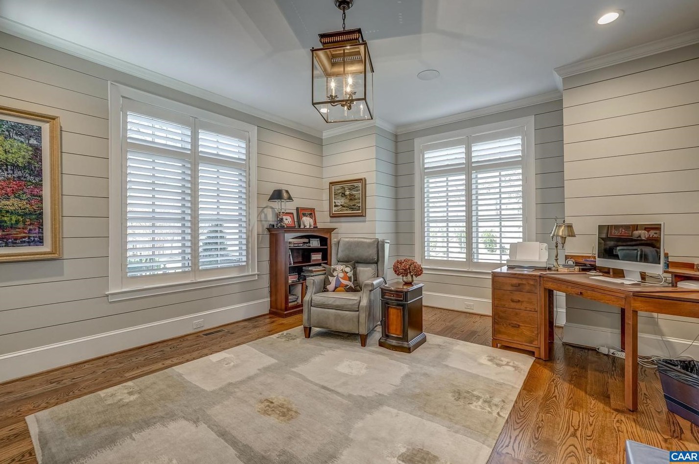 1118 Club Dr, Keswick VA 22947-2613 exterior