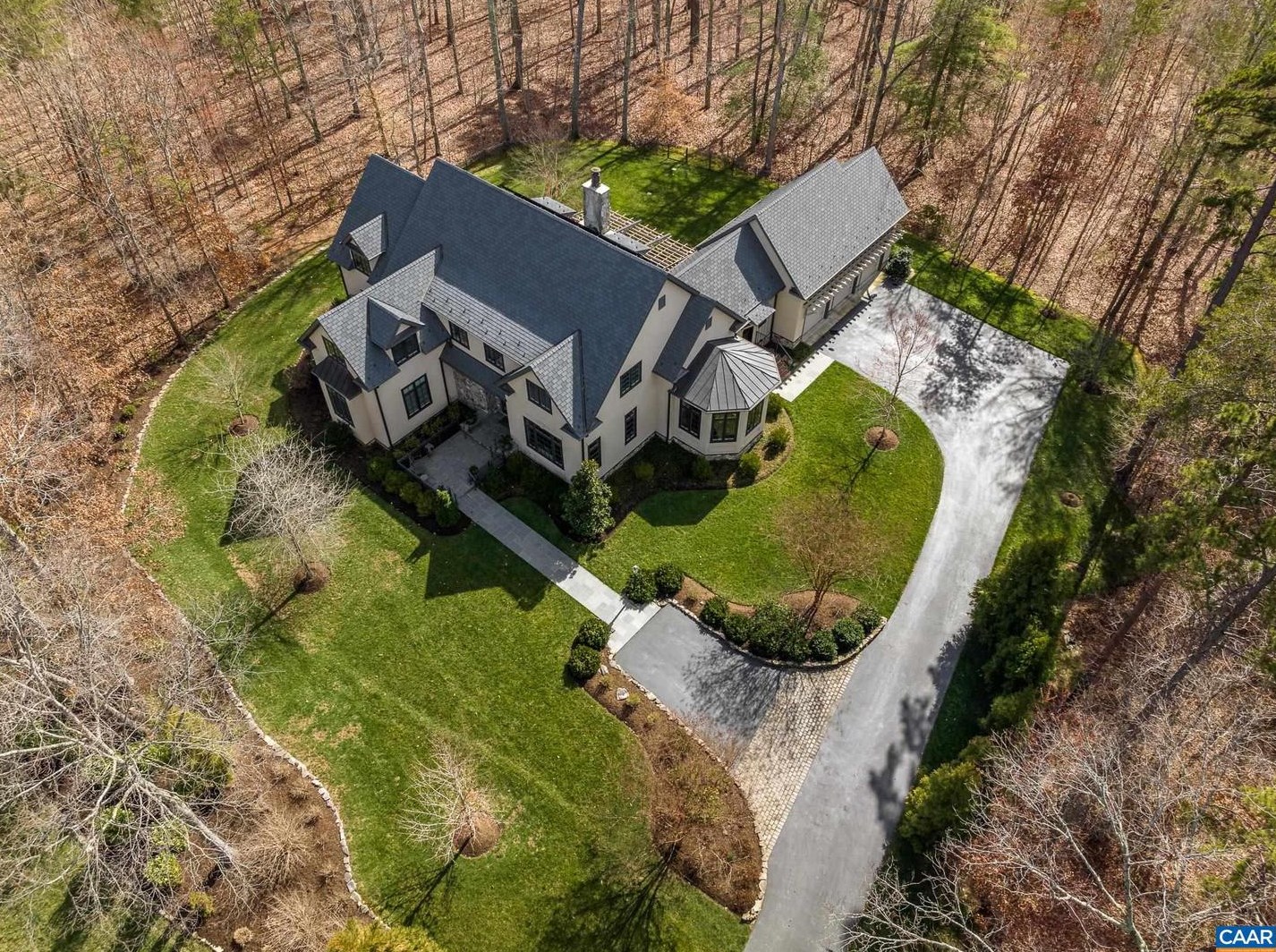 1118 Club Dr, Keswick VA 22947-2613 exterior