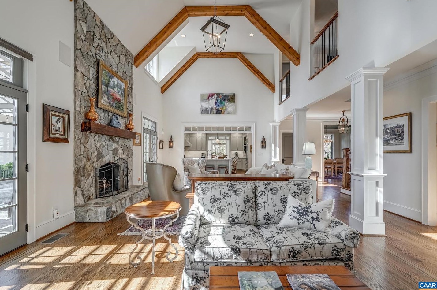 1118 Club Dr, Keswick VA 22947-2613 exterior