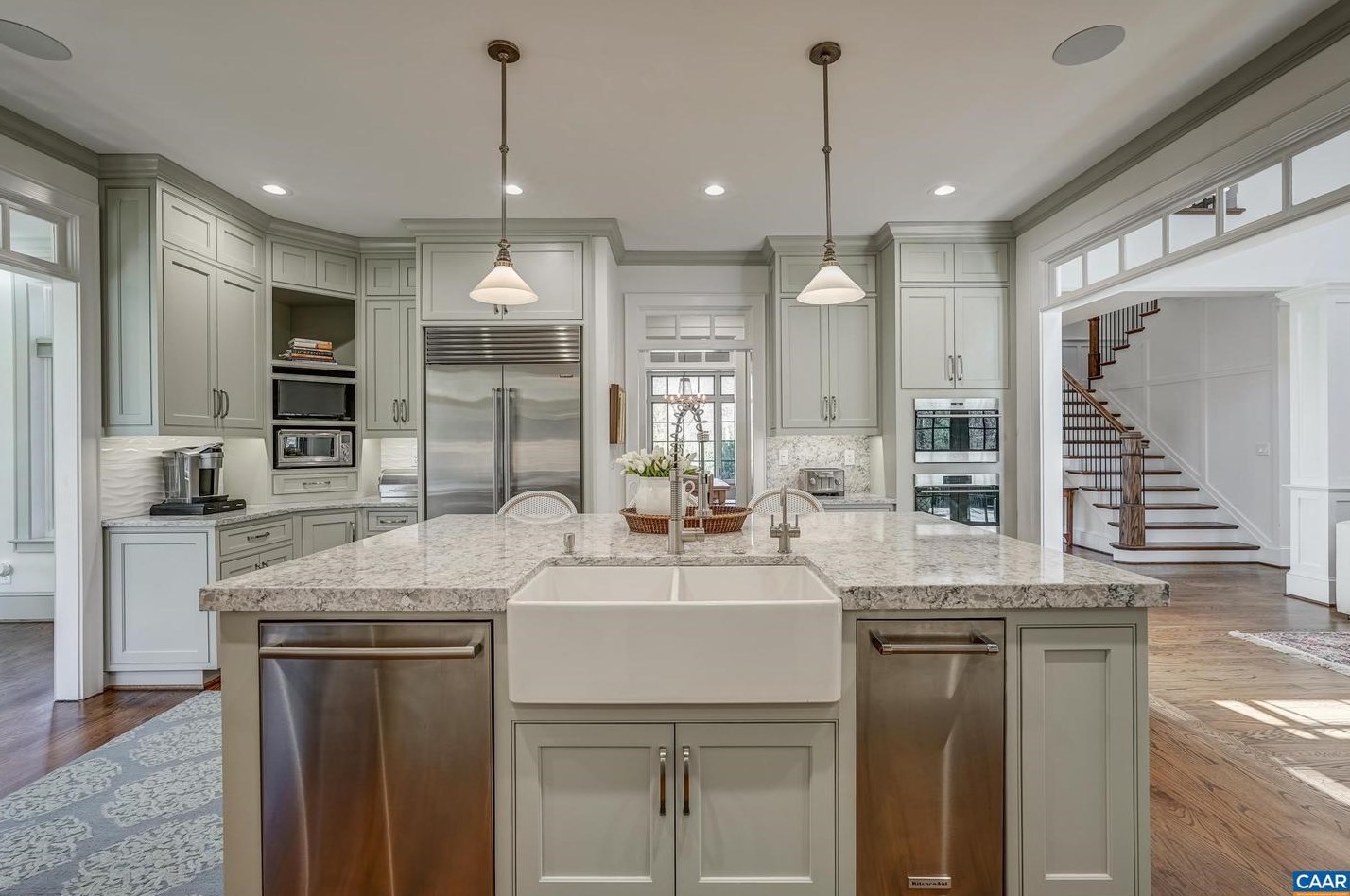 1118 Club Dr, Keswick VA 22947-2613 exterior