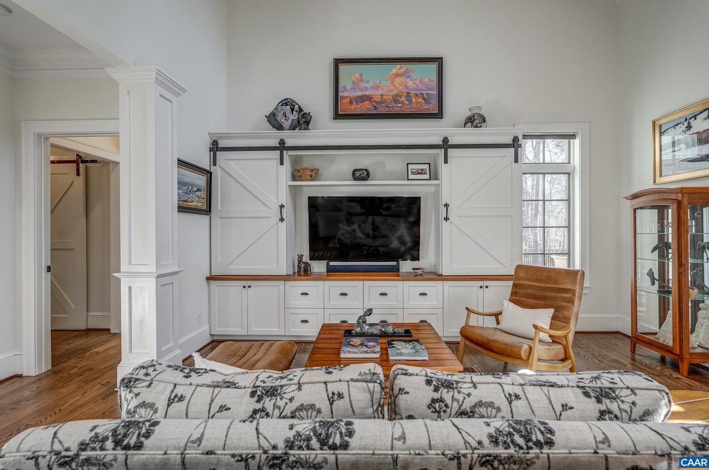 1118 Club Dr, Keswick VA 22947-2613 exterior