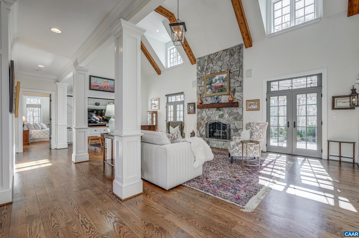 1118 Club Dr, Keswick VA 22947-2613 exterior