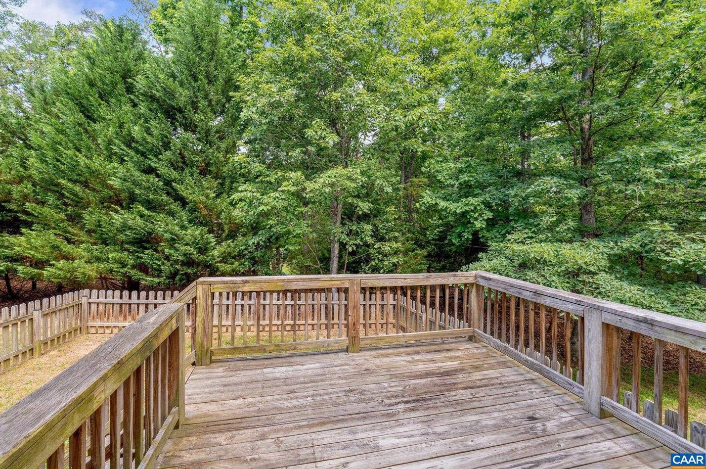 34 Marwood Dr, Bybee VA  22963-2814 exterior