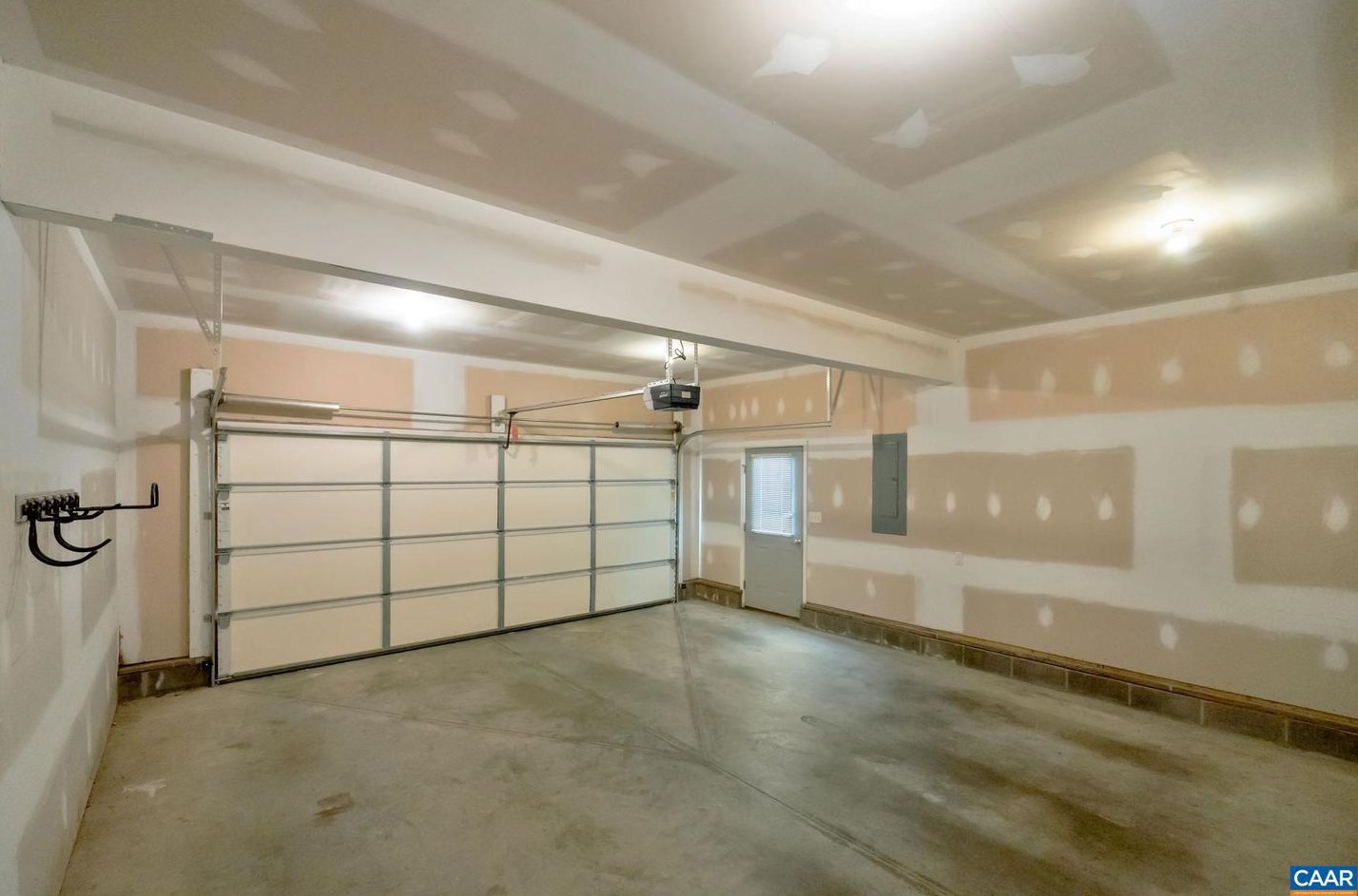 34 Marwood Dr, Bybee VA  22963-2814 exterior
