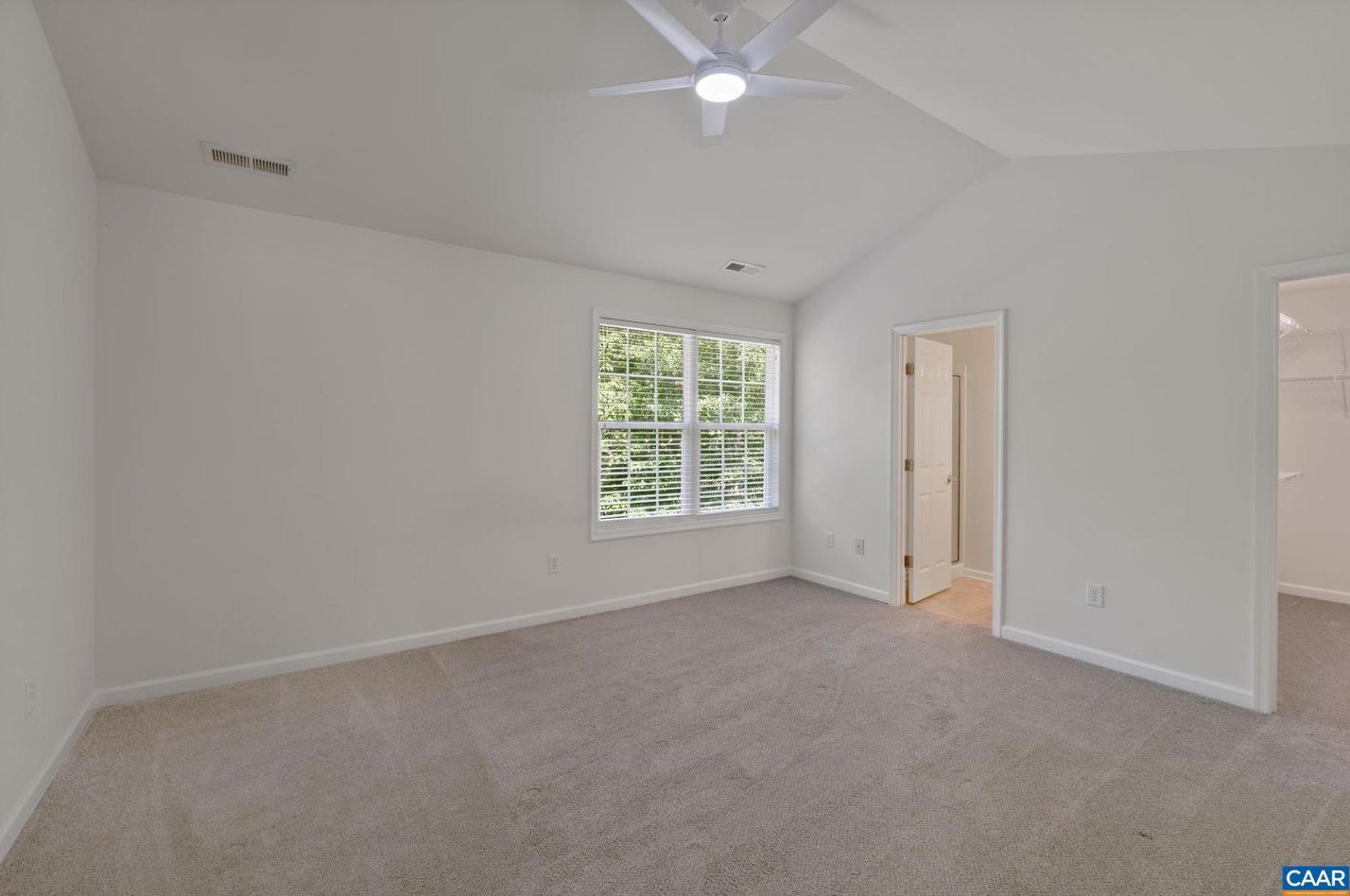 34 Marwood Dr, Bybee VA  22963-2814 exterior