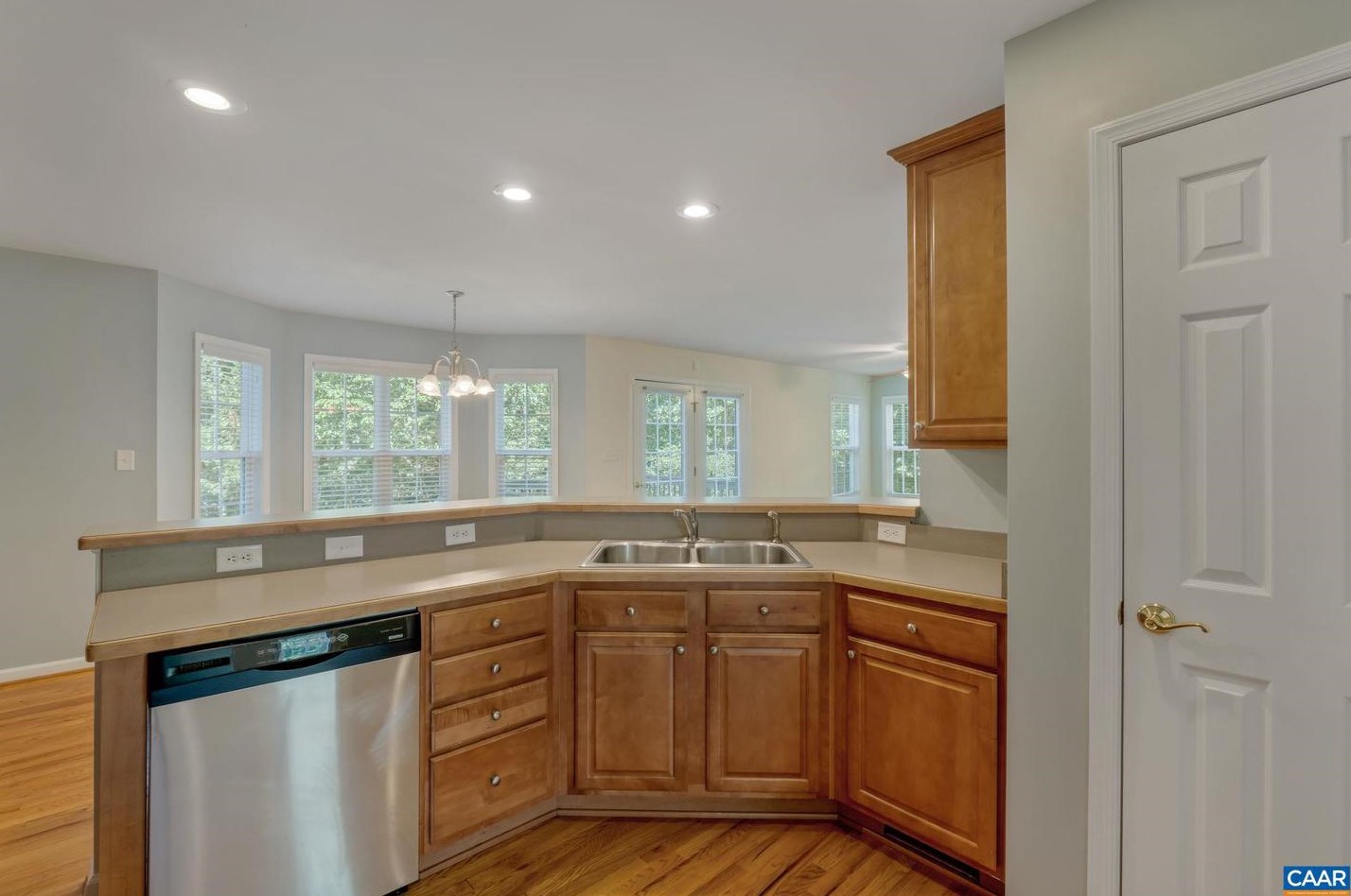 34 Marwood Dr, Bybee VA  22963-2814 exterior