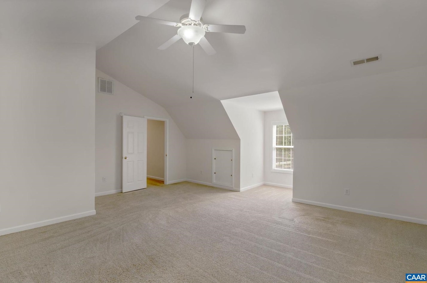 34 Marwood Dr, Bybee VA  22963-2814 exterior