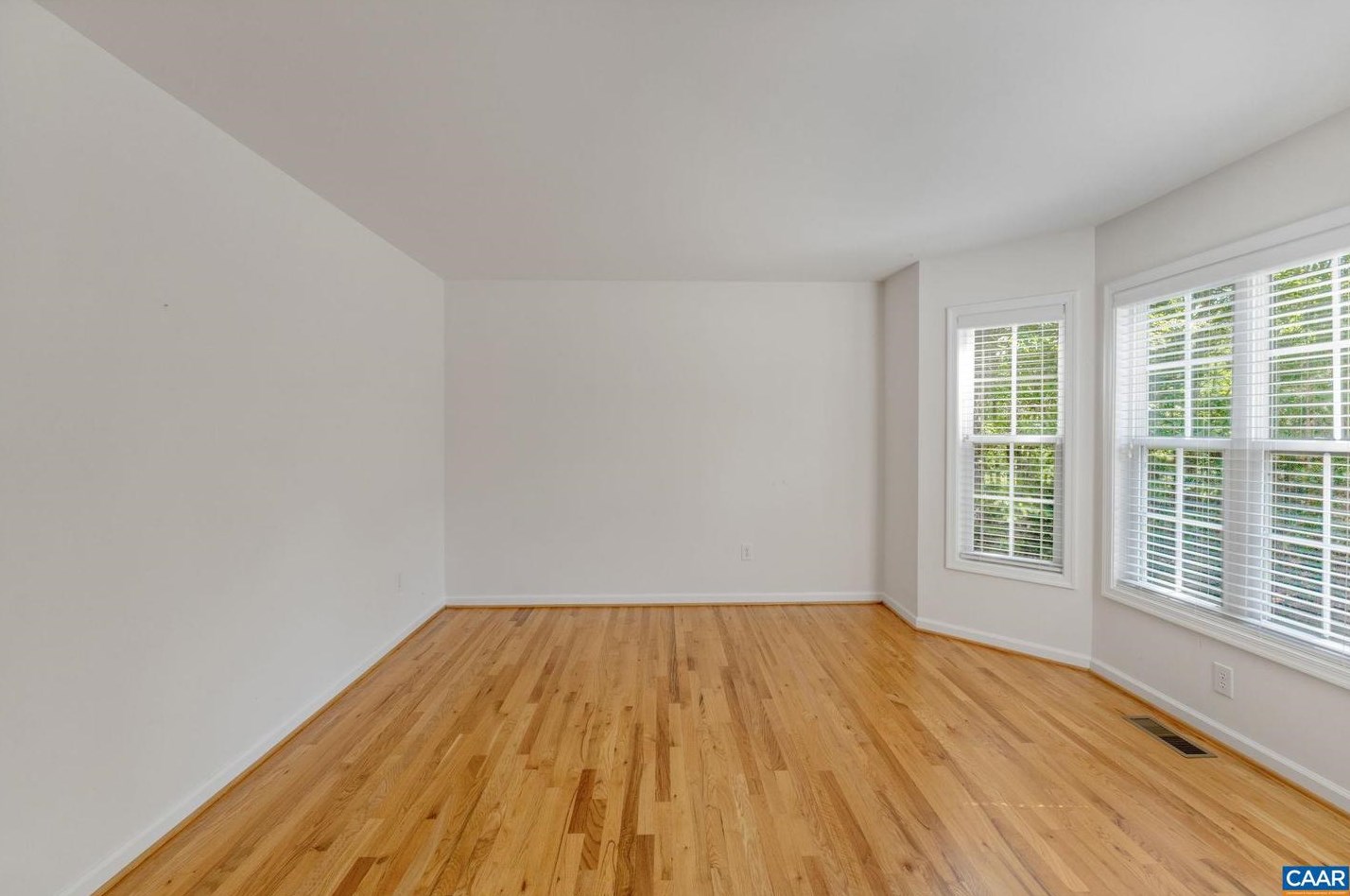 34 Marwood Dr, Bybee VA  22963-2814 exterior