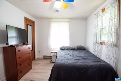 2625 Martin Kings Rd, Scottsville, VA 24590 - Photo 17