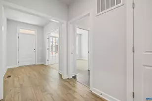 33 Whisperwood Ct, Troy, VA 22974 - Photo 9