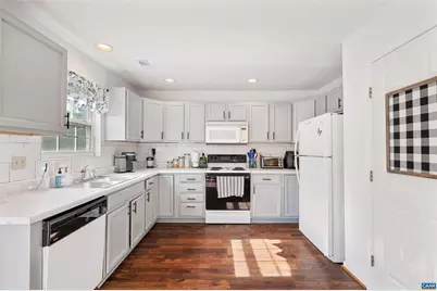 119 Danbury Ct, Charlottesville, VA 22902 - Photo 9