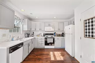 119 Danbury Ct, Charlottesville, VA 22902 - Photo 9