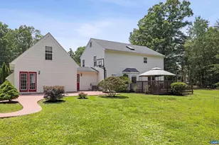 366 St Ivy Ave, Troy, VA 22974 - Photo 5