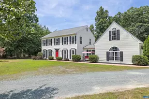 366 St Ivy Ave, Troy, VA 22974 - Photo 3