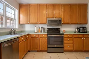 3260 Timberwood Pkwy, Charlottesville, VA 22911 - Photo 9