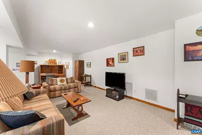 690 Page St, Scottsville, VA 24590 - Photo 41