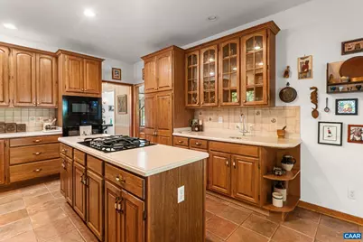 690 Page St, Scottsville, VA 24590 - Photo 23