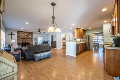 2102 N Lakeshore Dr, Louisa, VA 23093 - Photo 11