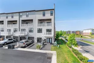 828 A Wesley Ln, Charlottesville, VA 22911 - Photo 33