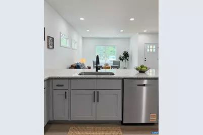 197 Slate River Trl, Arvonia, VA 23004 - Photo 15