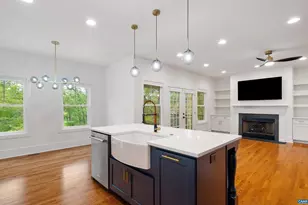 329 Carrsbrook Dr, Charlottesville, VA 22901 - Photo 15