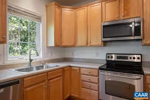 129 Old Fifth Cir, Charlottesville, VA 22903 - Photo 17