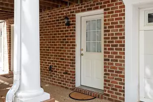 129 Old Fifth Cir, Charlottesville, VA 22903 - Photo 3