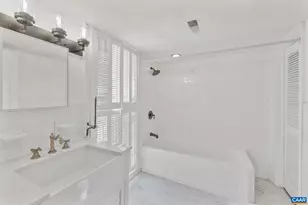 622 Front St, Lovingston, VA 22949 - Photo 21