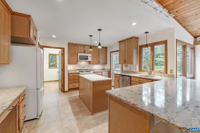 710 Sharps Creek Rd, Scottsville, VA 24590 - Photo 15