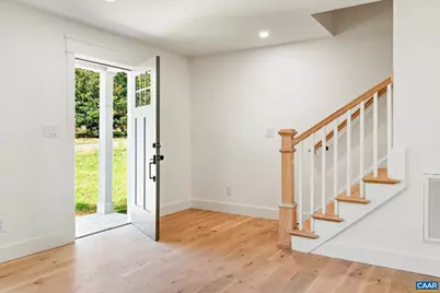 1614 Cambridge Cir, Charlottesville, VA 22903 - Photo 9