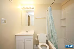 1800 Jefferson Park Ave, Charlottesville, VA 22903 - Photo 9