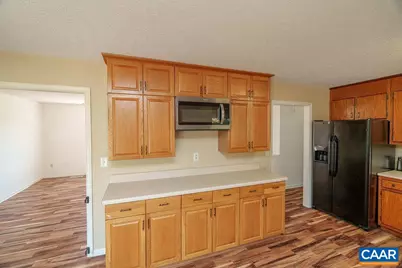 197 Sherwood Dr, Waynesboro, VA 22980 - Photo 11