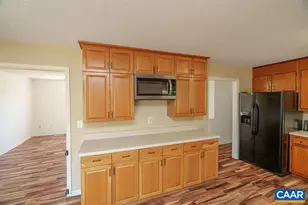 197 Sherwood Dr, Waynesboro, VA 22980 - Photo 11