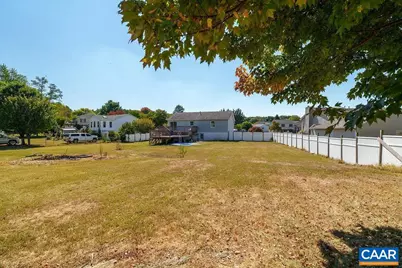 197 Sherwood Dr, Waynesboro, VA 22980 - Photo 3