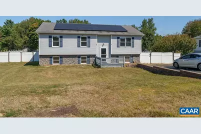 197 Sherwood Dr, Waynesboro, VA 22980 - Photo 1