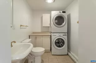 1915 E Market St, Charlottesville, VA 22902 - Photo 27