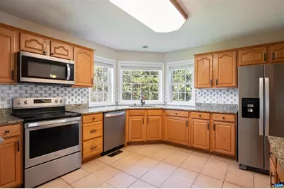 48 Lillian Dr, Fishersville, VA 22939 - Photo 7