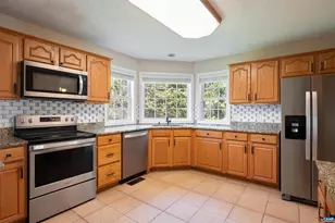 48 Lillian Dr, Fishersville, VA 22939 - Photo 7