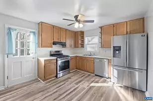 1610 Center Ave, Charlottesville, VA 22903 - Photo 9