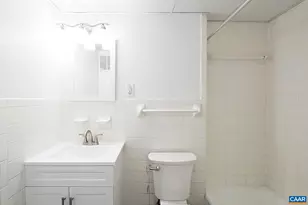 1800 Jefferson Park Ave, Charlottesville, VA 22903 - Photo 9