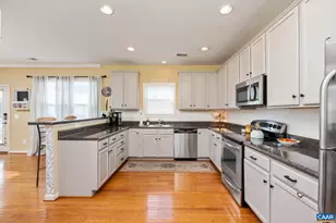 737 Country Green Rd, Charlottesville, VA 22903 - Photo 7